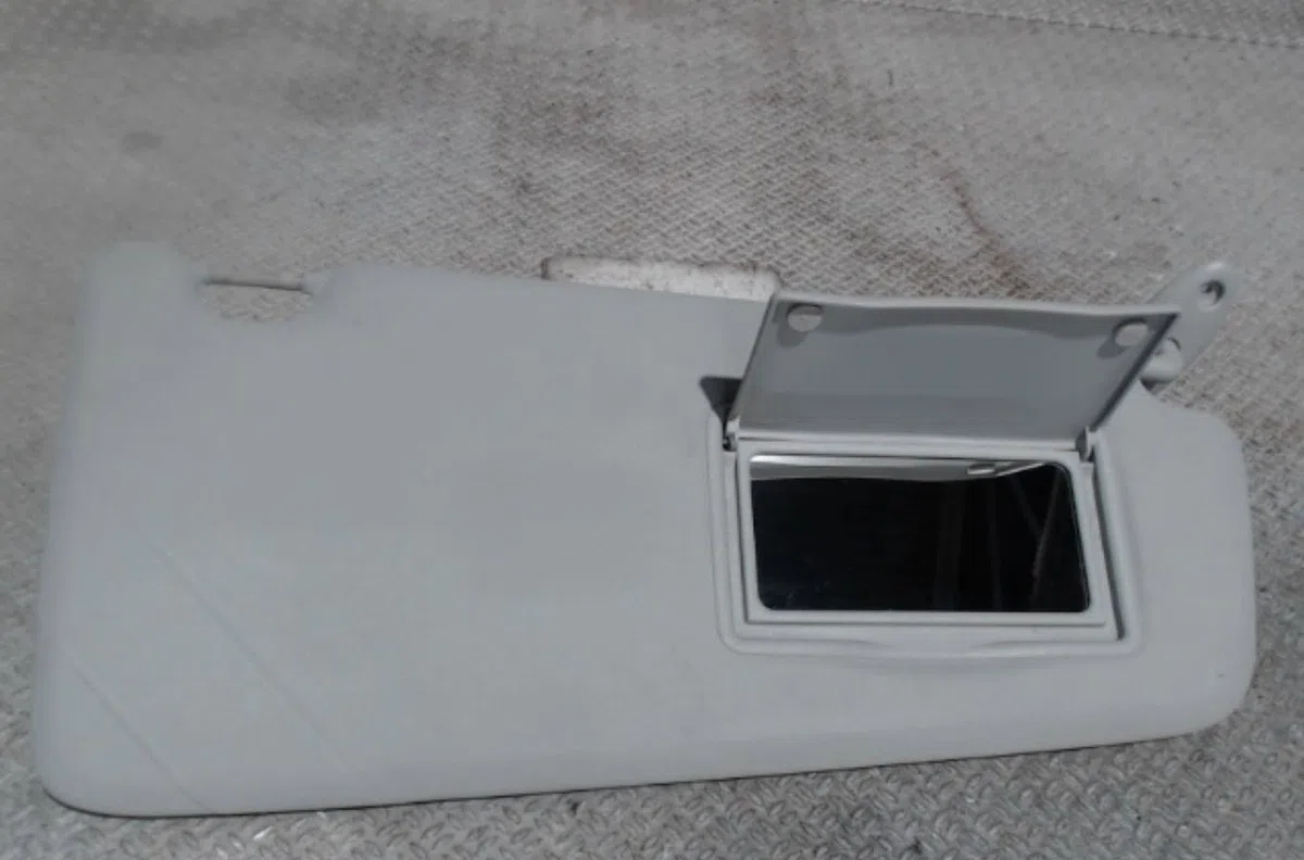 Pare-soleil droit FORD KUGA 1  0 occasion