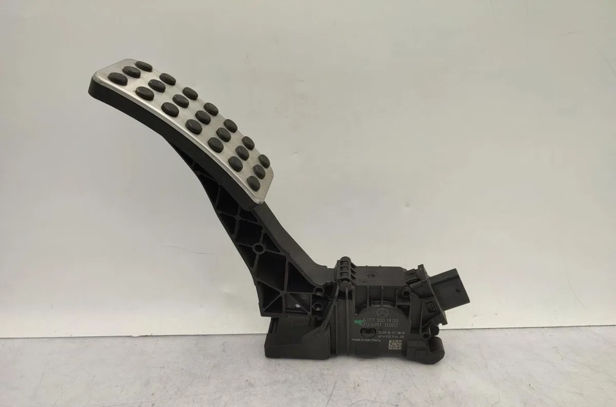 Pedale accelerateur MERCEDES CLASSE A 177 PHASE 1 occasion