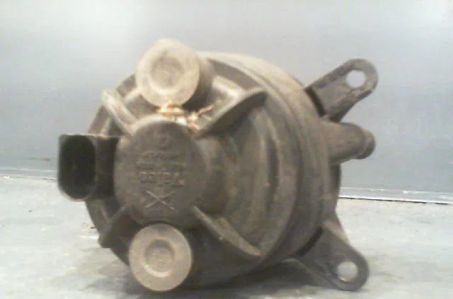 Phare antibrouillard avant droit Audi A3 (8L1) 1.9 tdi (1996-2001) occasion