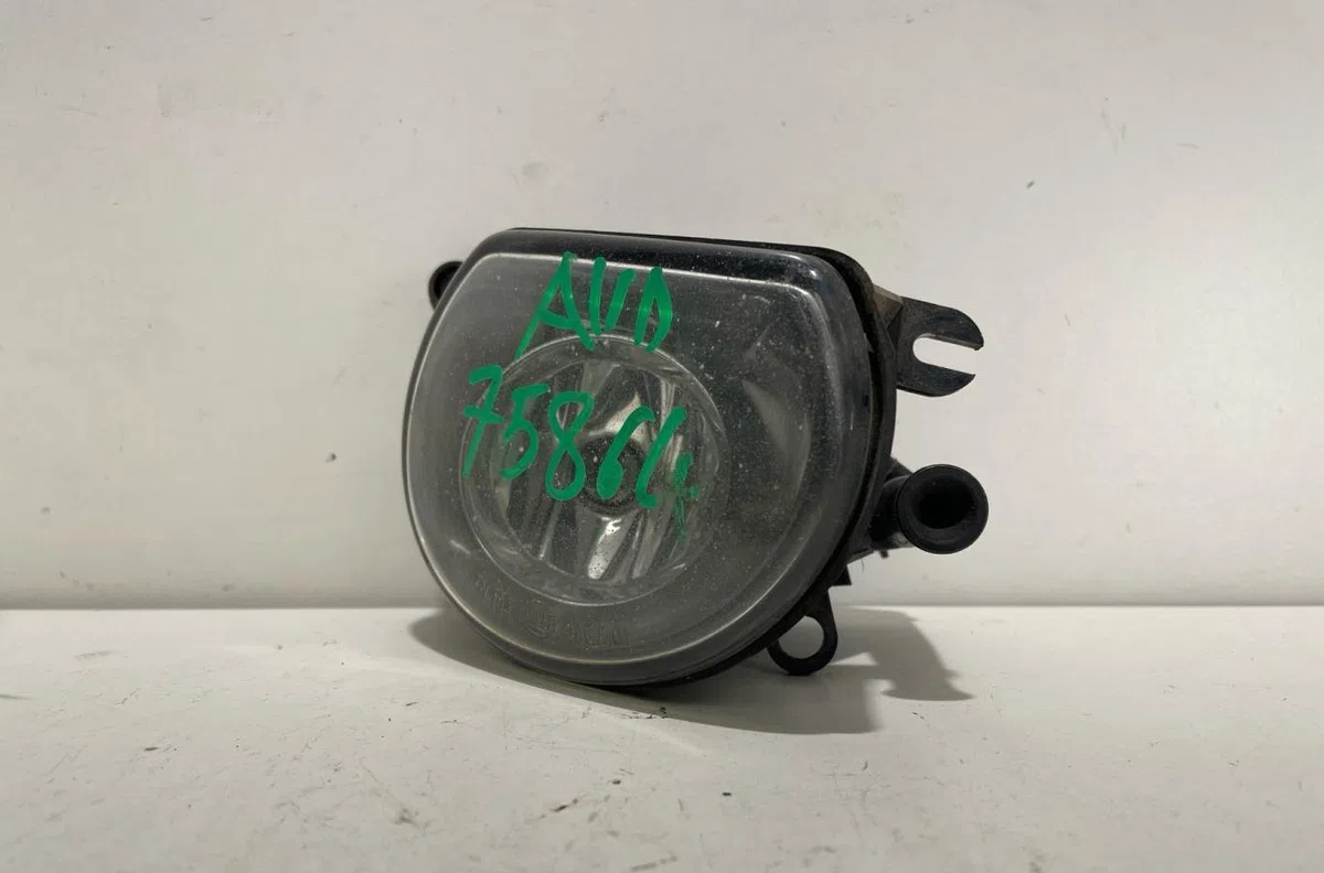 Phare antibrouillard avant droit Audi A3 (8P1) 2.0 fsi (2003-2008) occasion