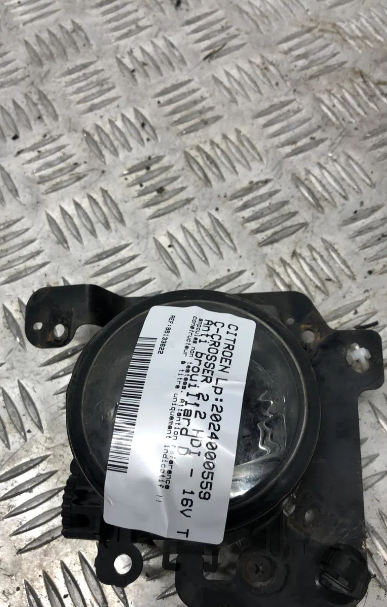 Phare antibrouillard avant droit CITROEN C-CROSSER occasion