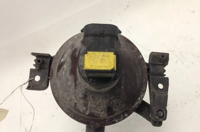 Phare antibrouillard avant droit Ford FOCUS C-MAX (DM2) 2.0 tdci (2003-2007) occasion