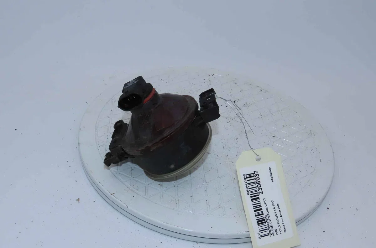 Phare antibrouillard avant droit FORD FOCUS II occasion