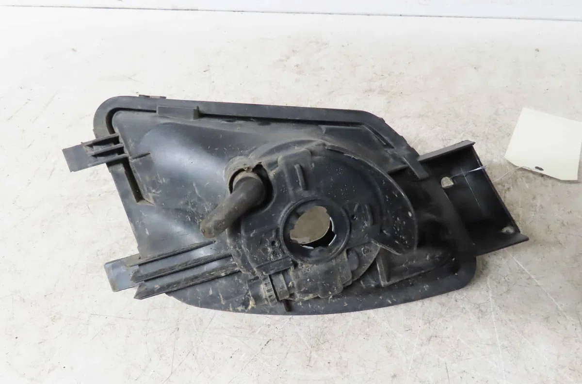 Phare antibrouillard avant droit PEUGEOT 308 I occasion