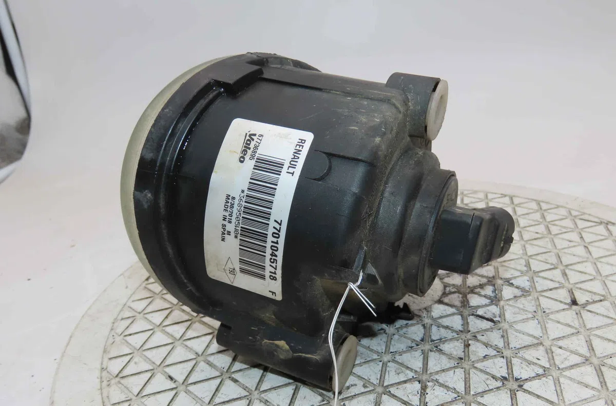 Phare antibrouillard avant droit RENAULT KANGOO I occasion