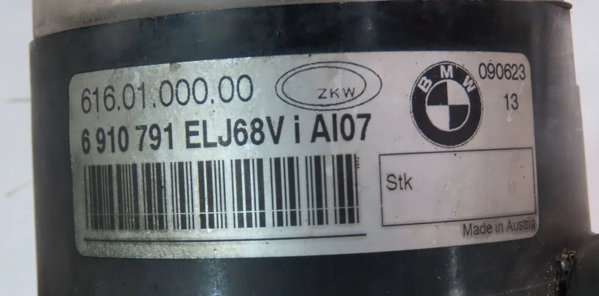 Phare antibrouillard avant gauche Bmw 3 (E90) 330 d (2005-2008) occasion
