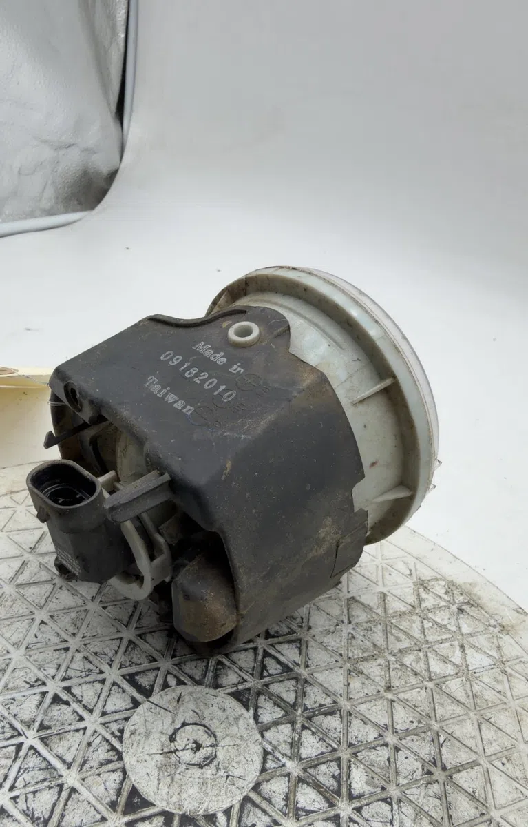 Phare antibrouillard avant gauche CHRYSLER 300C occasion