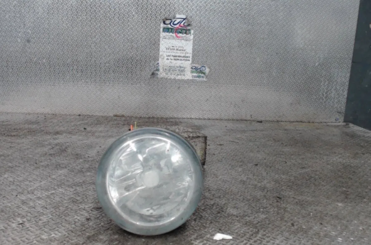 Phare antibrouillard avant gauche CITROEN C3 1  C3 1 PHASE 1 occasion