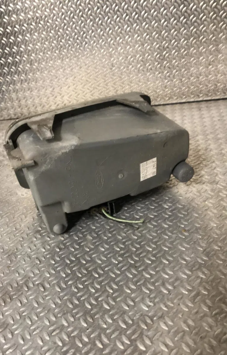 Phare antibrouillard avant gauche FORD C-MAX 1  C-MAX 1 PHASE 2 occasion