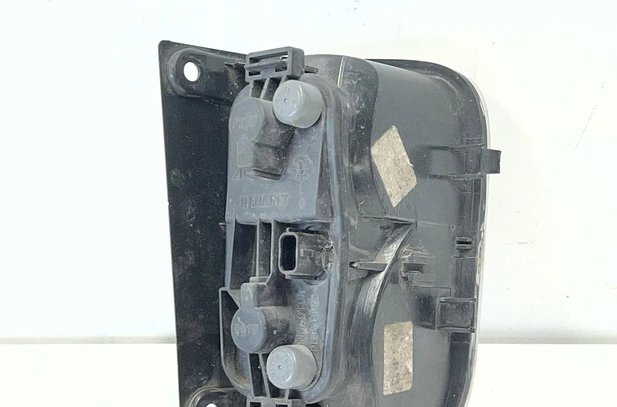 Phare antibrouillard avant gauche NISSAN PRIMASTAR 1 PHASE 2 occasion
