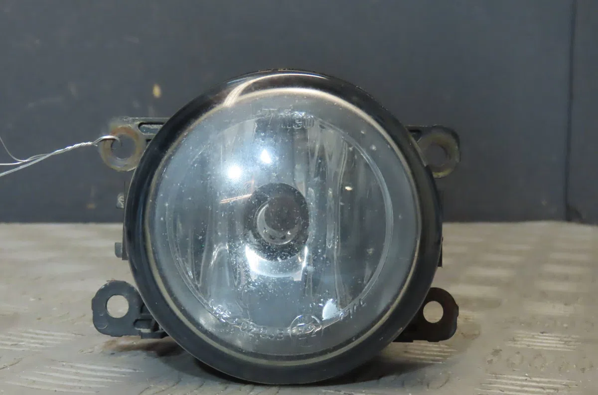 Phare antibrouillard avant gauche SUZUKI SWIFT 2012 occasion