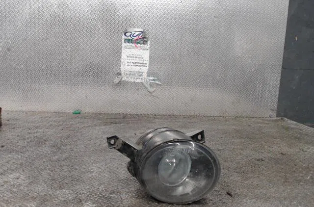 Phare antibrouillard avant gauche VOLKSWAGEN TOURAN 1  TOURAN 1 PHASE 1 occasion