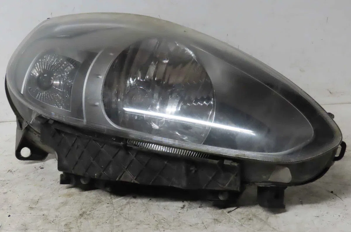 Phare droit FIAT PUNTO EVO III occasion