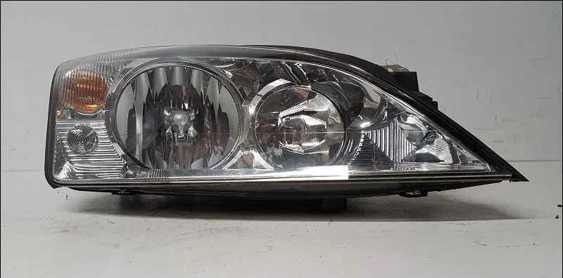 Phare droit FORD MONDEO II occasion