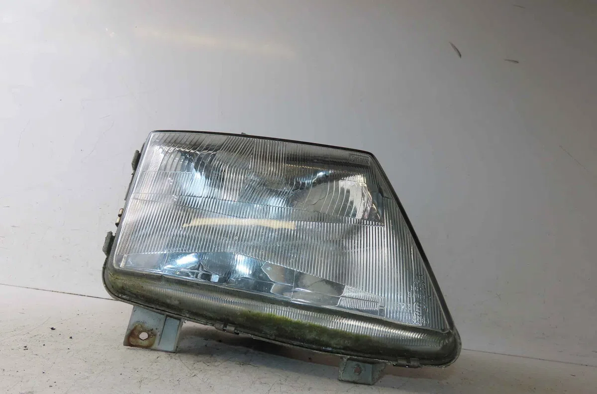Phare droit MERCEDES VITO I occasion