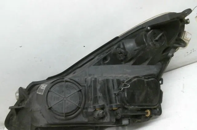 Phare droit Opel CORSA D (S07) 1.4 (l08, l68) (2006-2014) occasion