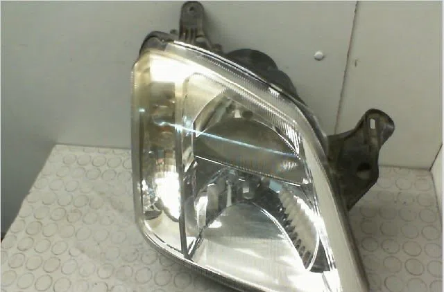 Phare droit OPEL MERIVA I  1.7 DTI occasion