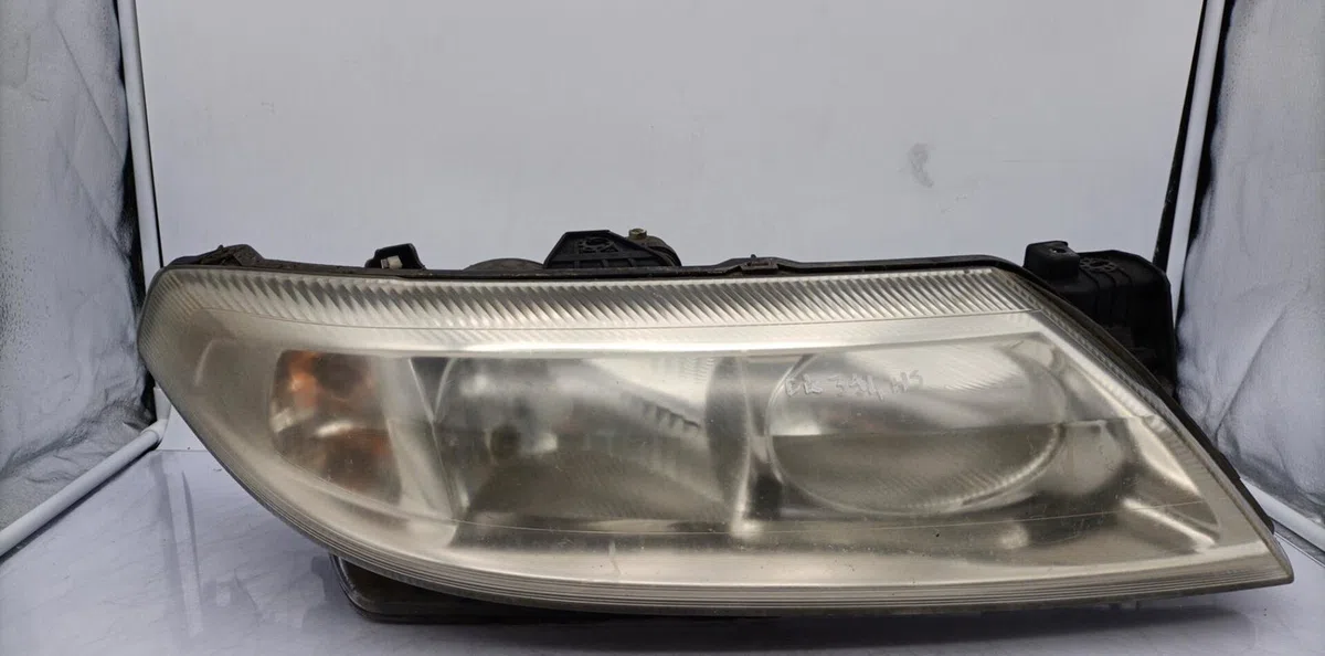 Phare droit RENAULT LAGUNA 2 PHASE 1 BREAK occasion