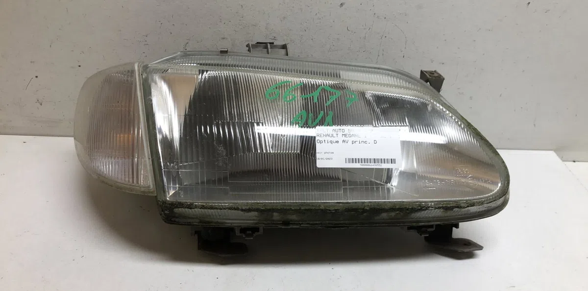 Phare droit RENAULT MEGANE 1 PHASE 1 occasion