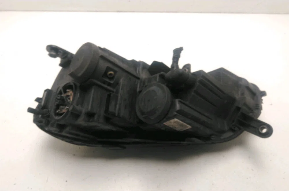Phare droit Volkswagen PASSAT B7 Variant (365) 2.0 tdi (2010-2014) occasion