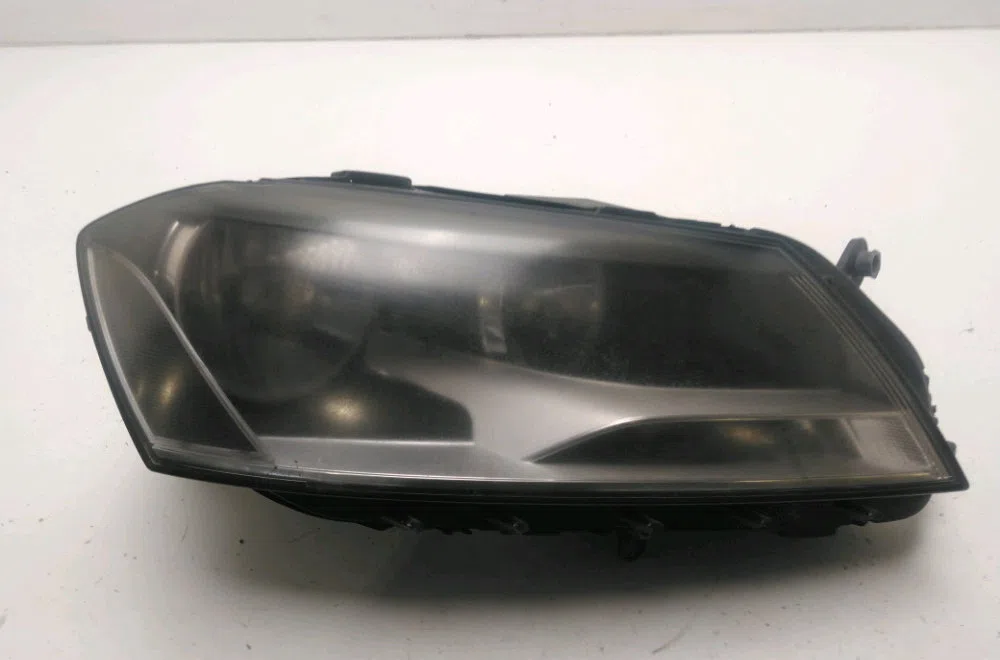 Phare droit Volkswagen PASSAT B7 Variant (365) 2.0 tdi (2010-2014) occasion