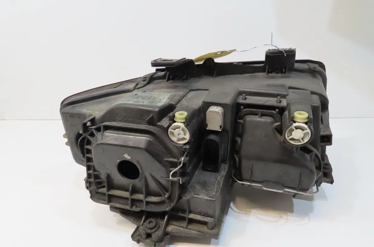 Phare gauche Audi A4 B6 (8E2) 1.9 tdi (2000-2004) occasion