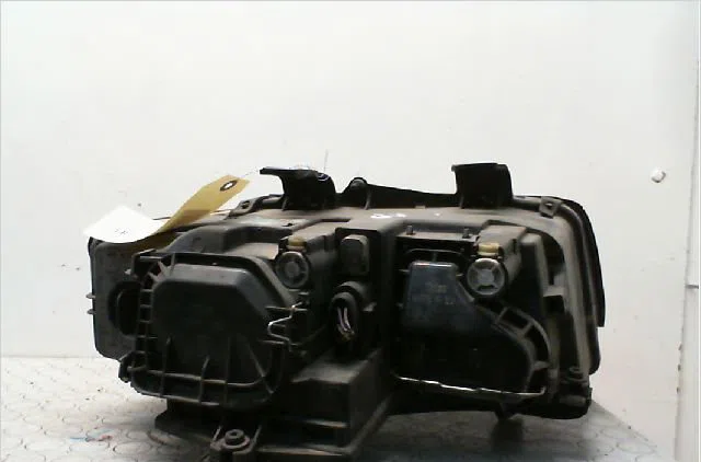 Phare gauche AUDI A4 II  1.9 TDi 130ch occasion