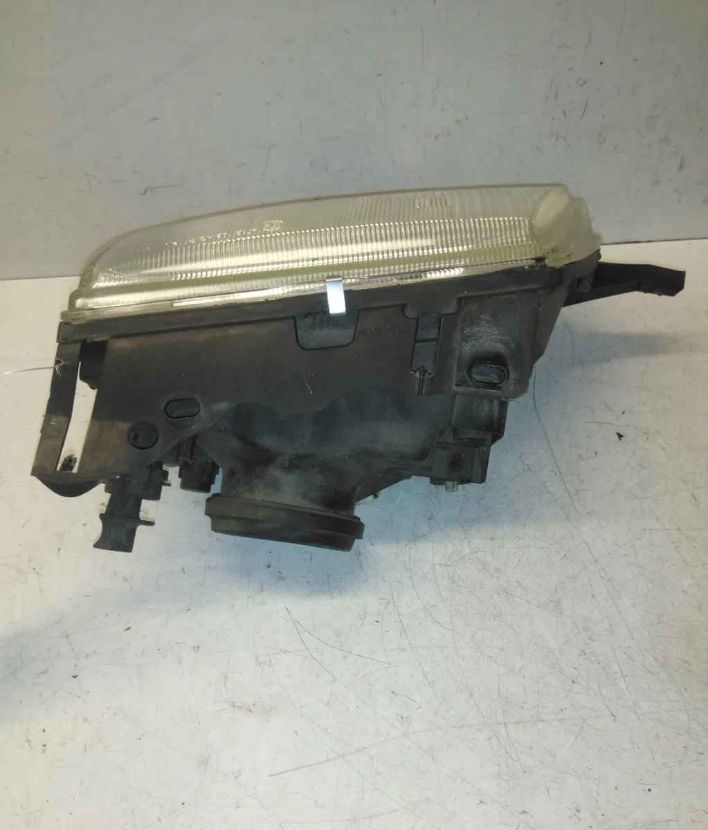 Phare gauche Citroen SAXO (S0, S1) 1.4 vts (1996-2003) occasion