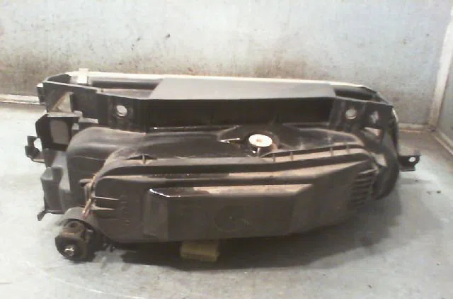 Phare gauche CITROEN XANTIA Phase 1 03-1993--06-1998 occasion