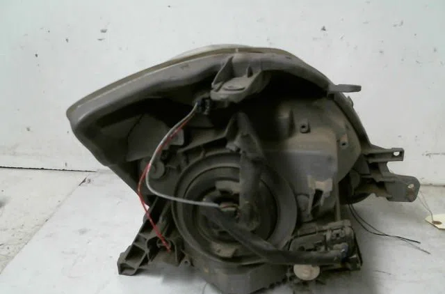Phare gauche Daihatsu SIRION (M3_) 1.0 (2005-2013) occasion