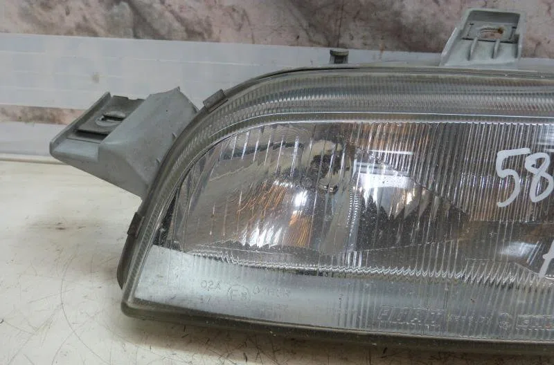 Phare gauche FIAT PUNTO 1 PHASE 1 occasion