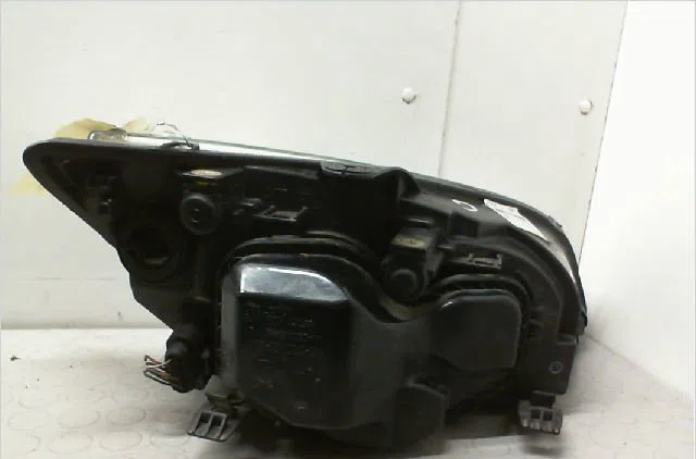 Phare gauche Ford FOCUS II (DA_, HCP, DP) 2.0 tdci (2004-2008) occasion