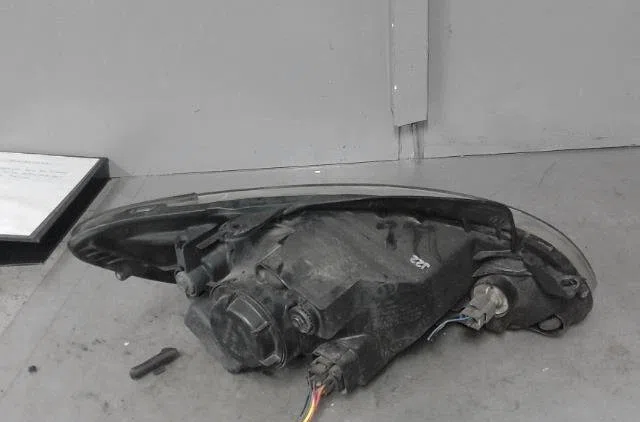 Phare gauche Hyundai GETZ (TB) 1.5 crdi (2003-2005) occasion