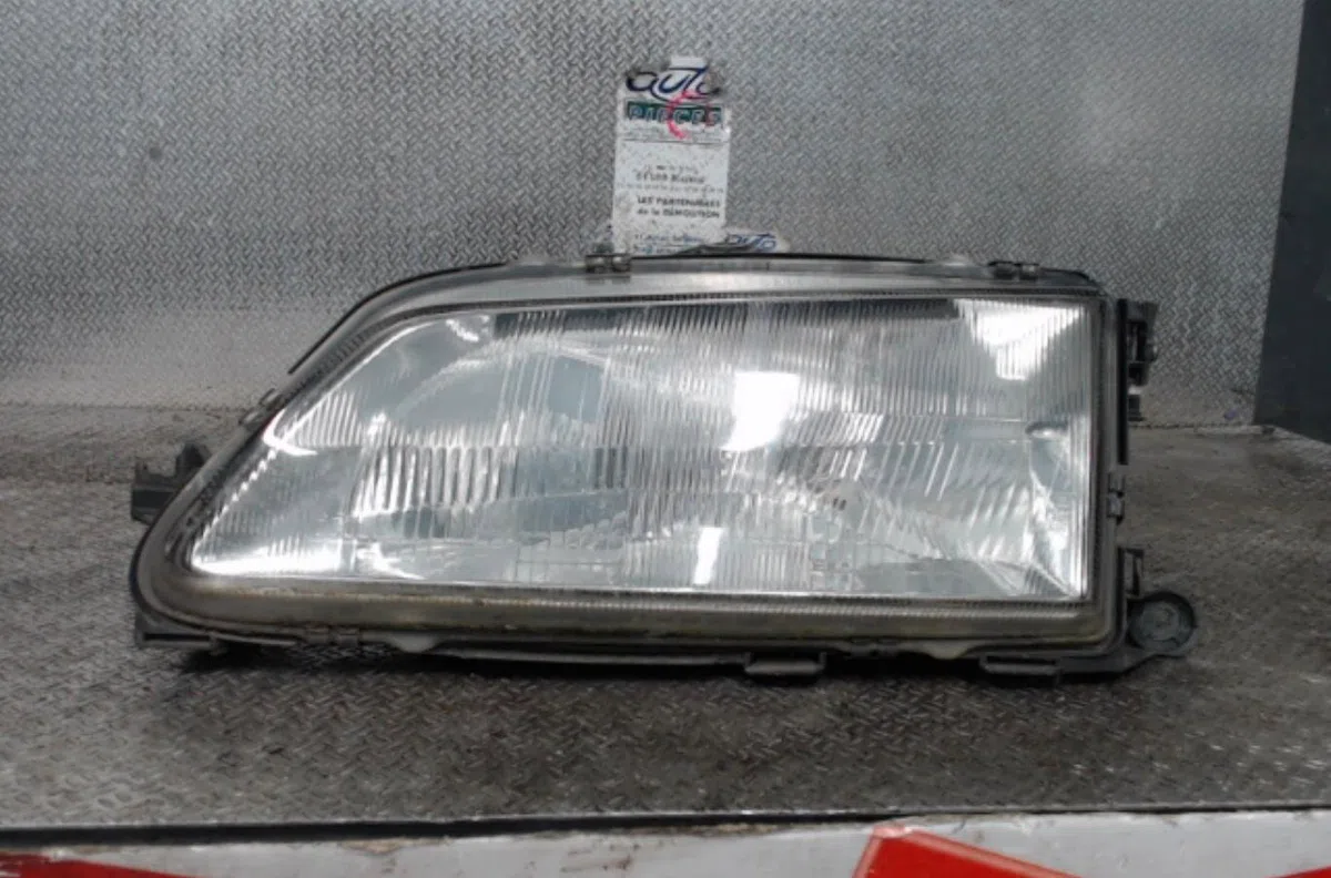 Phare gauche PEUGEOT 306  306 PHASE 1 occasion