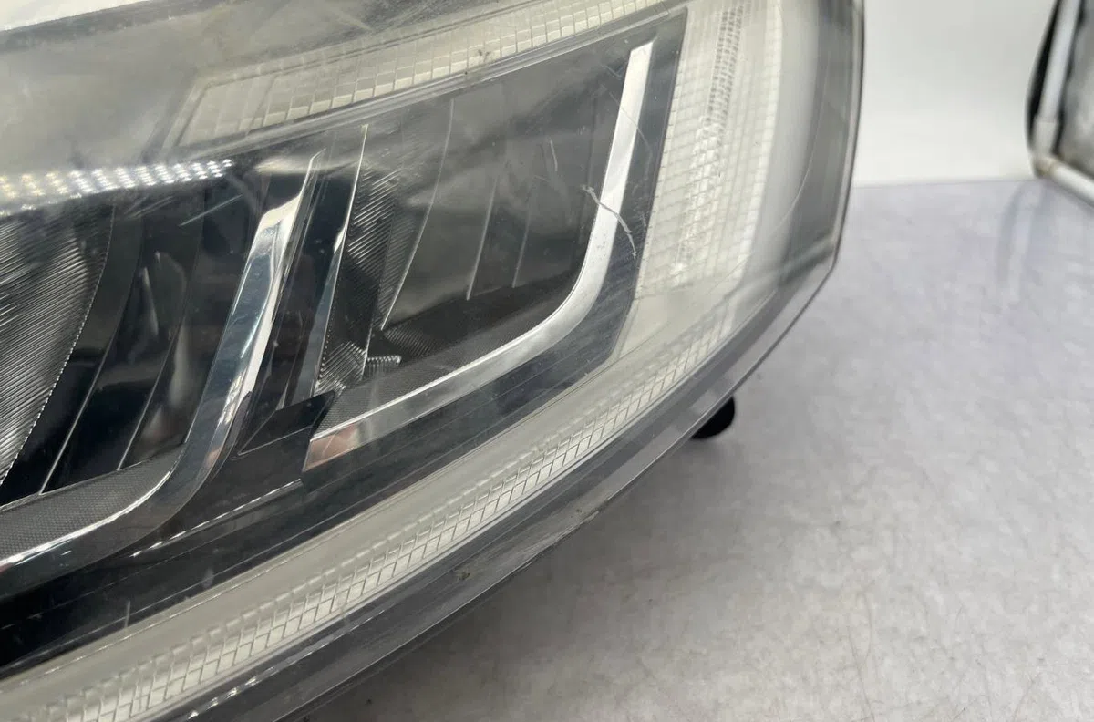 Phare gauche RENAULT CLIO 4 PHASE 2 BREAK occasion