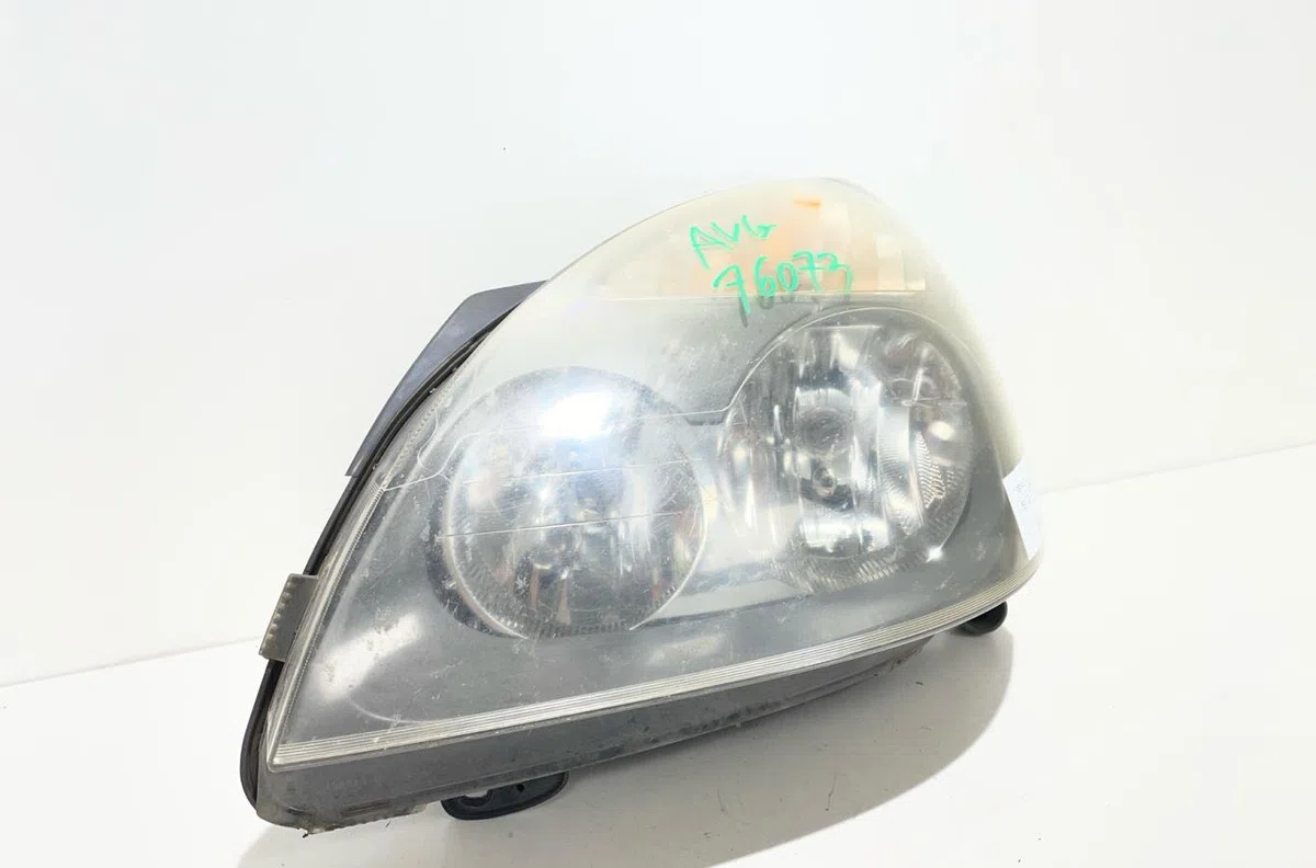 Phare gauche Renault CLIO II (BB_, CB_) 1.5 dci (b-c2j) (2004-2012) occasion