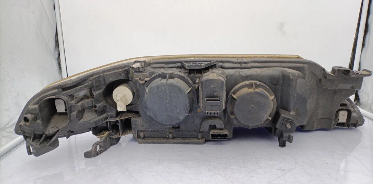 Phare gauche RENAULT LAGUNA 2 PHASE 1 BREAK occasion