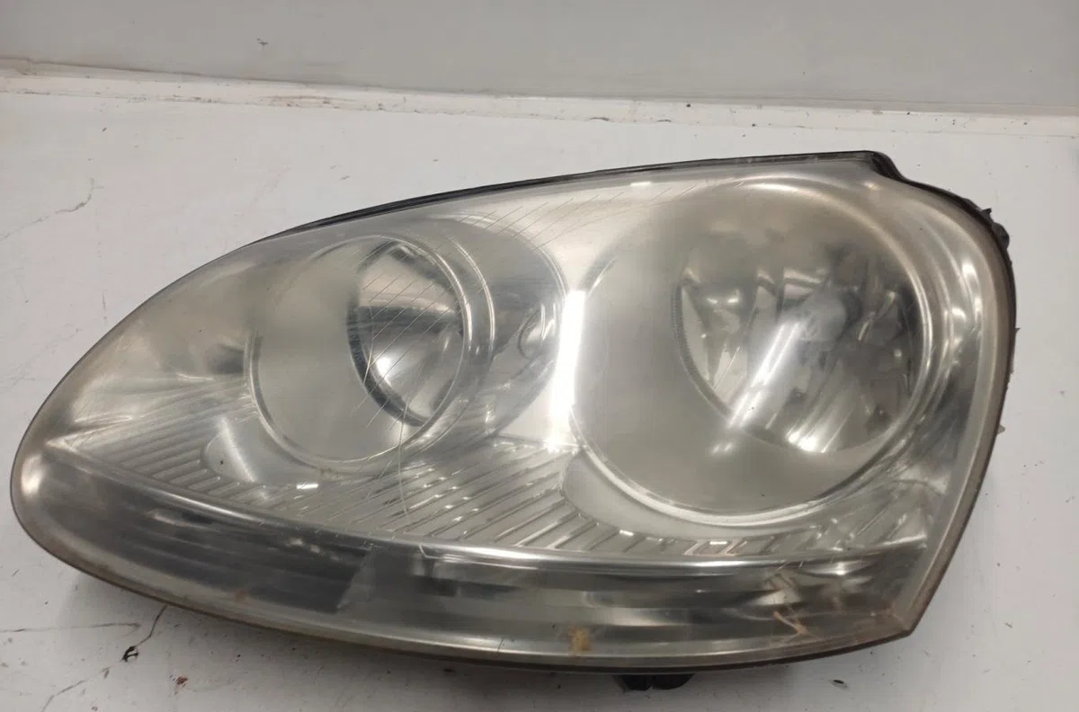 Phare gauche VOLKSWAGEN GOLF 5 occasion