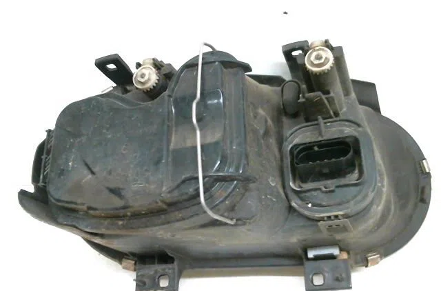 Phare gauche Volkswagen GOLF V (1K1) 1.4 16v (2003-2006) occasion
