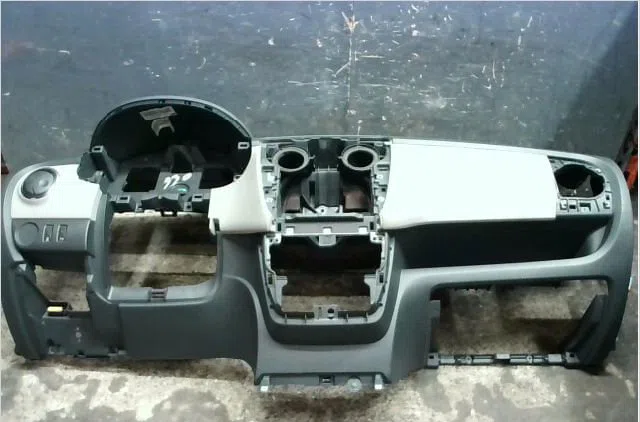 Planche de bord Dacia LODGY (JS_) 1.2 tce (jsay, jsm0) (2012) occasion