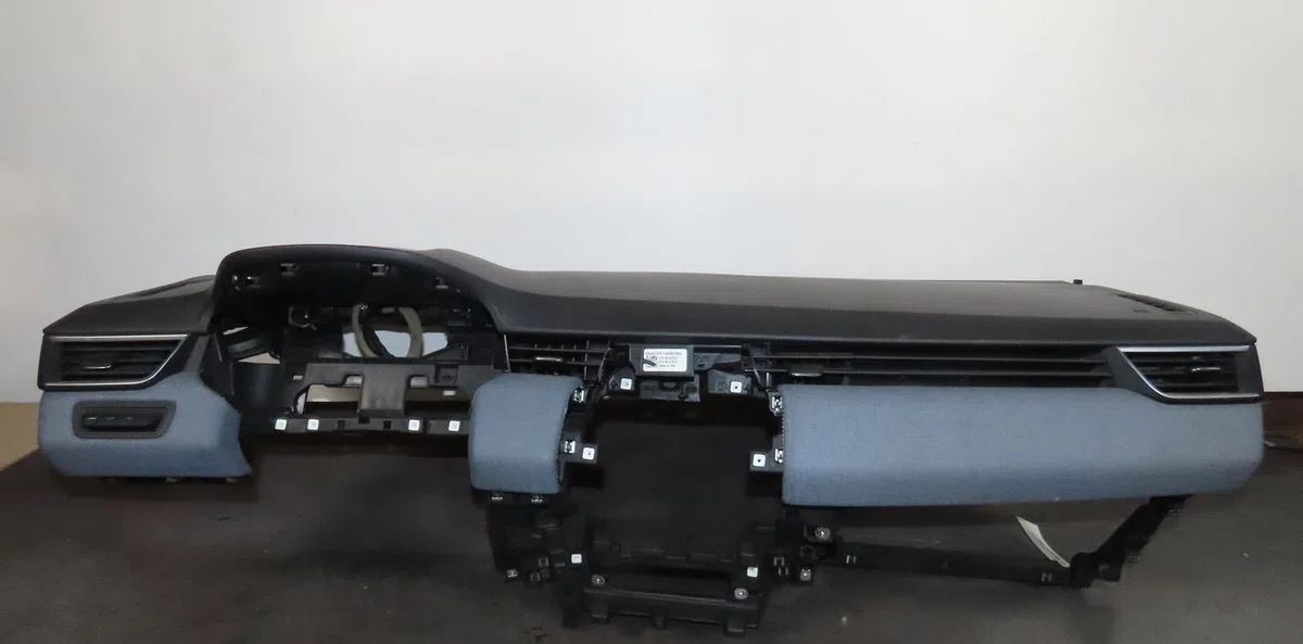 Planche de bord Renault CLIO V (B7_) 1.6 e-tech 145 (b7mu) (2022) occasion