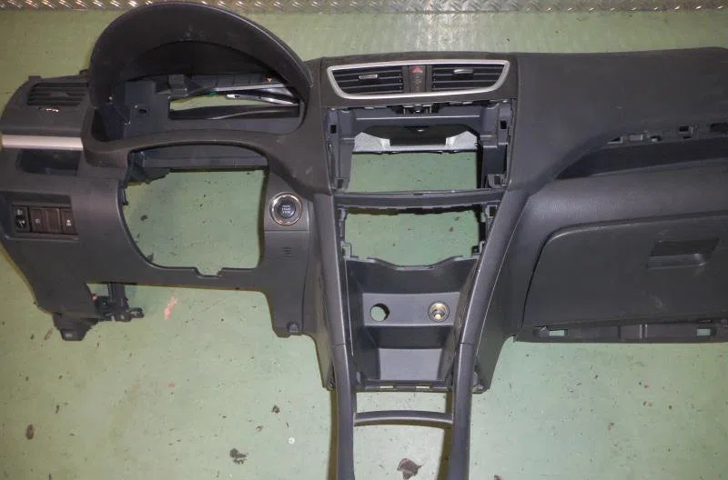 Planche de bord SUZUKI SWIFT 4  SWIFT 4 occasion