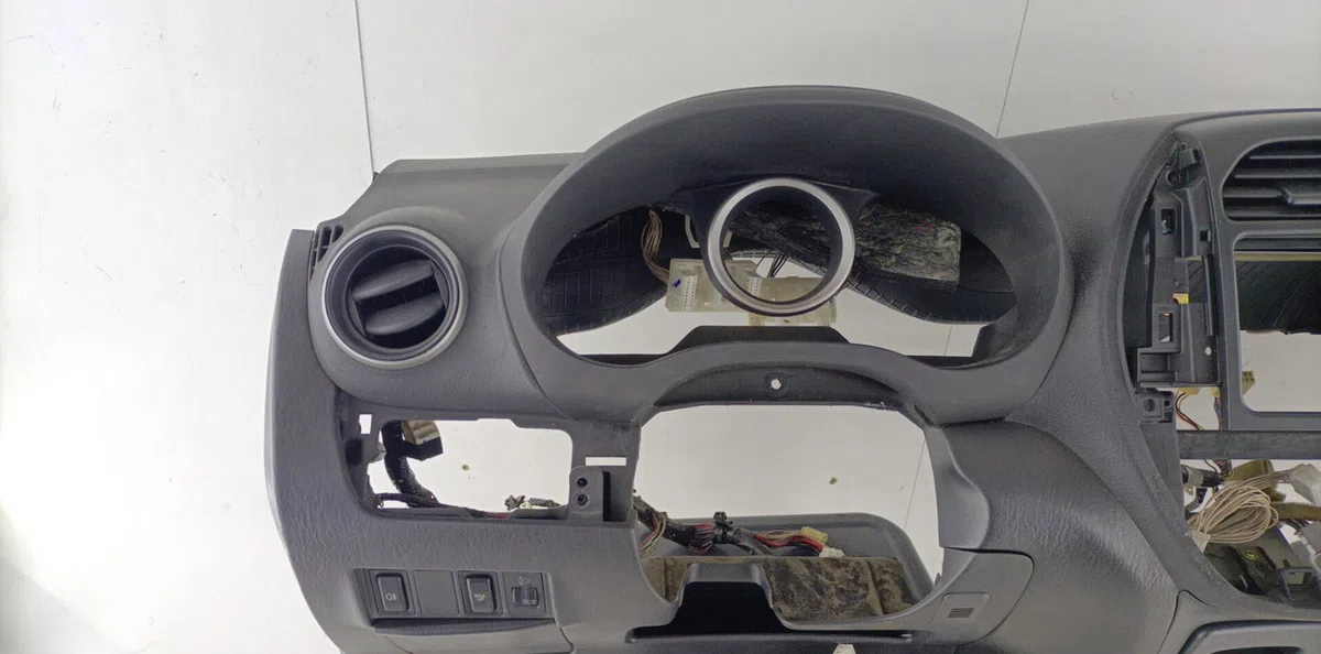 Planche de bord TOYOTA RAV4 2 PHASE 1 occasion