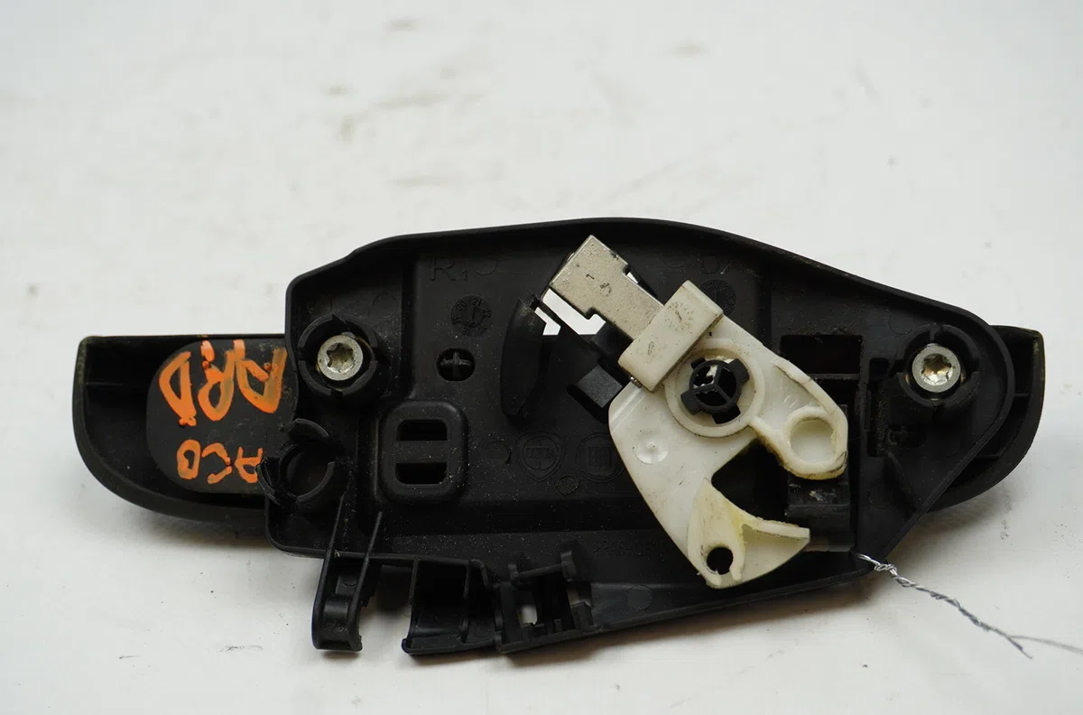 Poignee ext porte ard Fiat PANDA (312_, 319_) 1.2 (312pxa1a) (2012) occasion