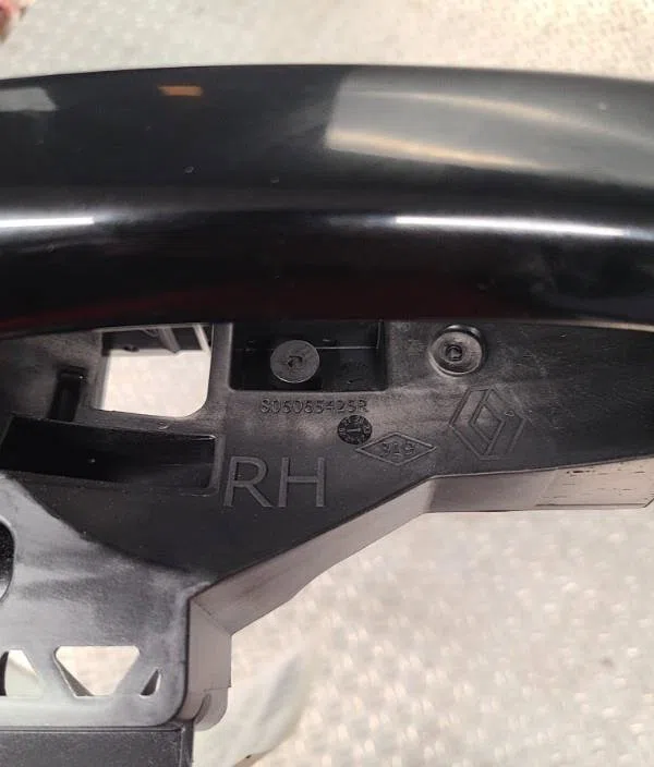 Poignee ext porte avd Renault CLIO V (B7_) 1.0 lpg (b7mt) (2019) occasion