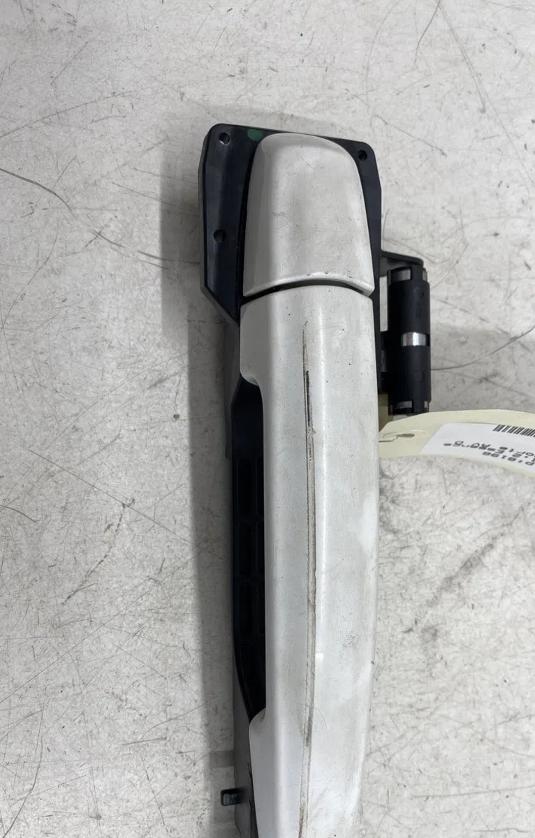Poignee ext porte avd SUZUKI SWIFT 4 occasion
