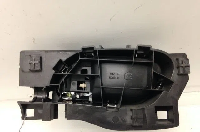 Poignee int porte ard Peugeot 207-207 (WA_, WC_) 1.6 hdi (2006-2013) 5 portes occasion