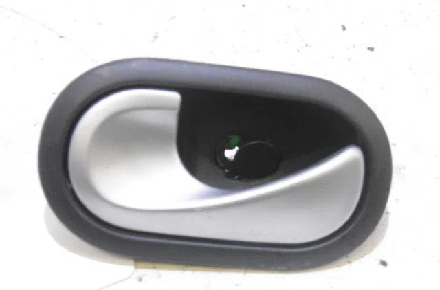 Poignee int porte arg RENAULT SCENIC II 2008 occasion