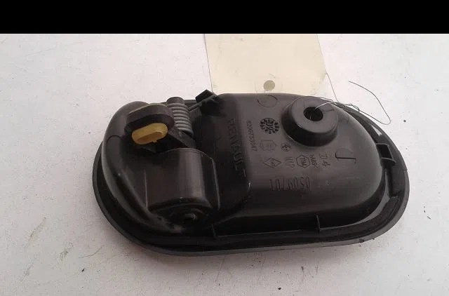 Poignee int porte avd Dacia LOGAN (LS_) 1.4 mpi lpg (ls0c) (2006-2012) occasion