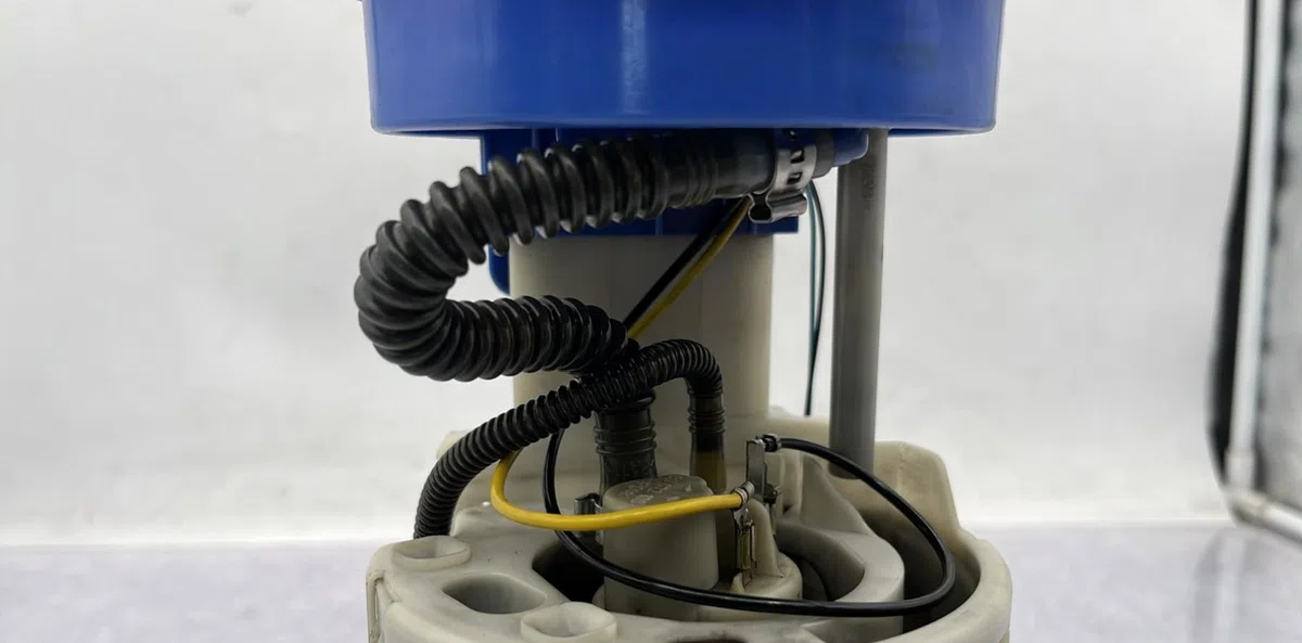 Pompe à carburant immergée AUDI A3 1 PHASE 2 occasion